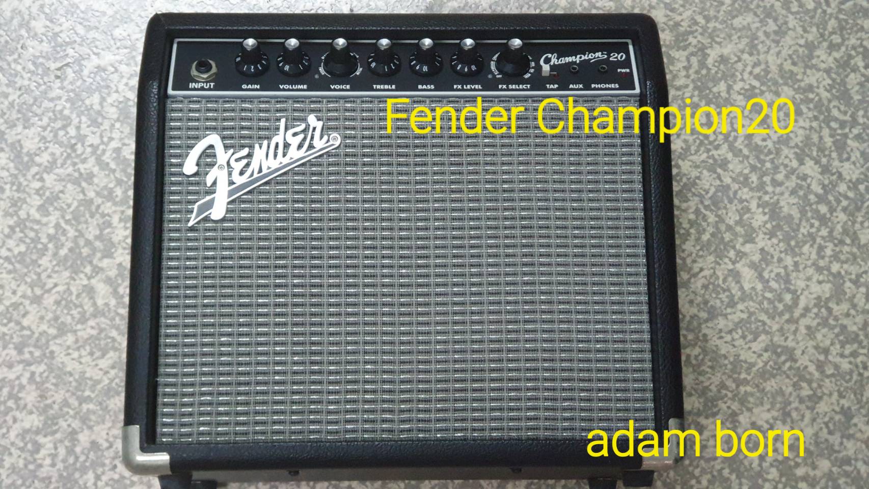 **Fender แอมป์ ครับ 
